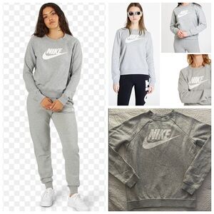 Nike crew sweatshirt.